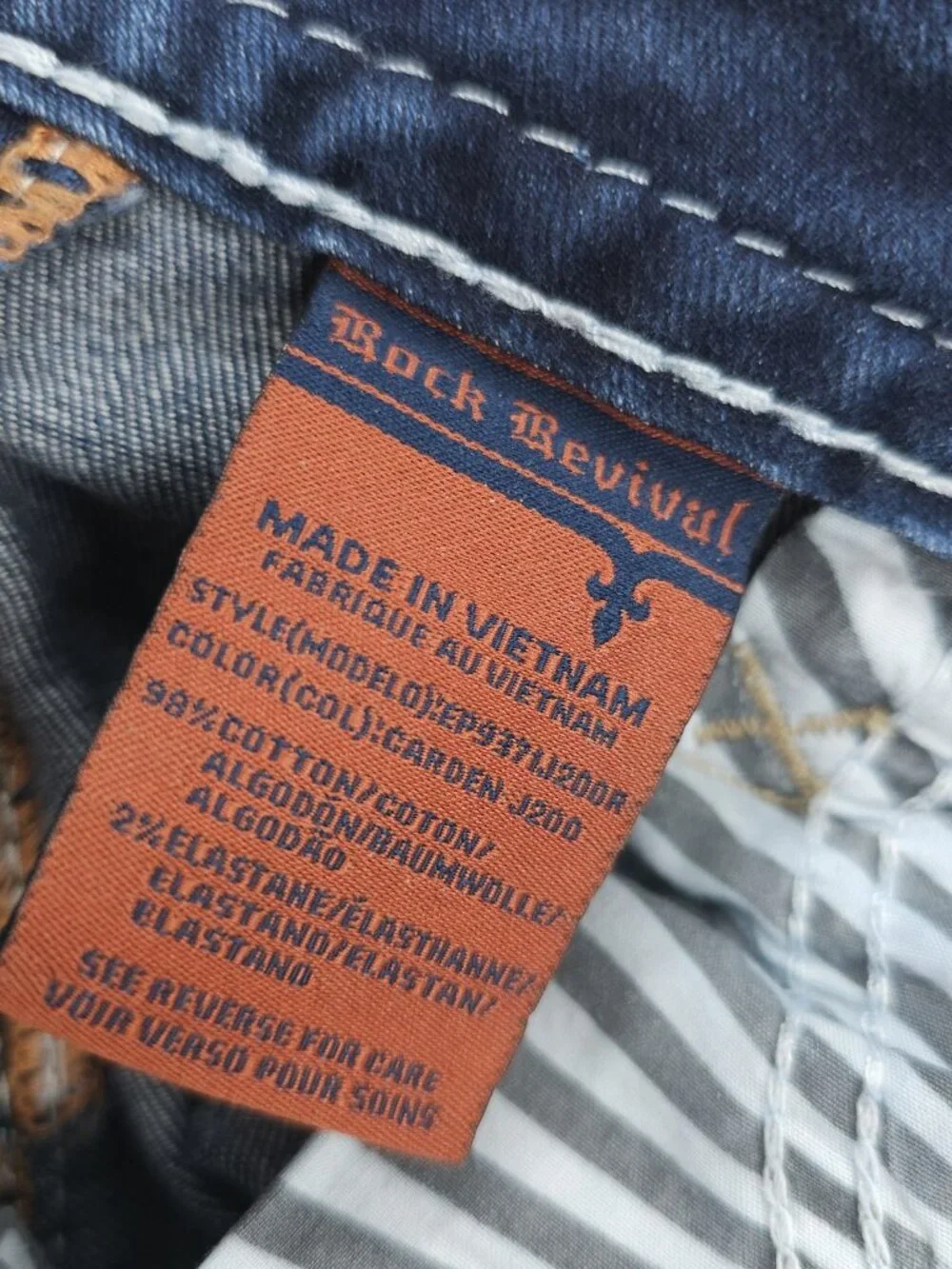 ROCK REVIVAL Carden Straight Blue Jeans Distressed Embellished Size 26